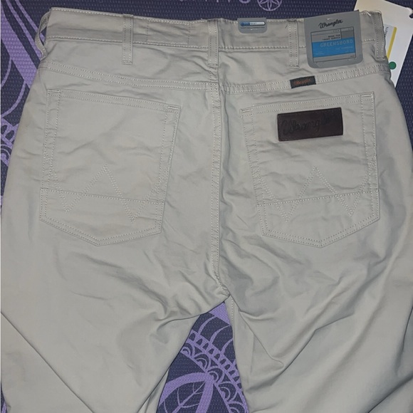 Wrangler slim straight jeans - Picture 10 of 10